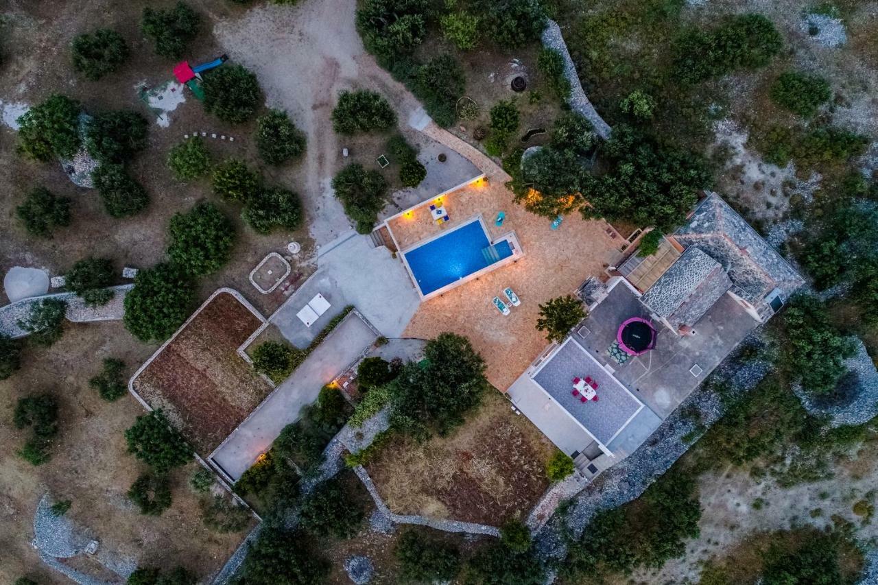 Vila Maslinica Pucisca Esterno foto